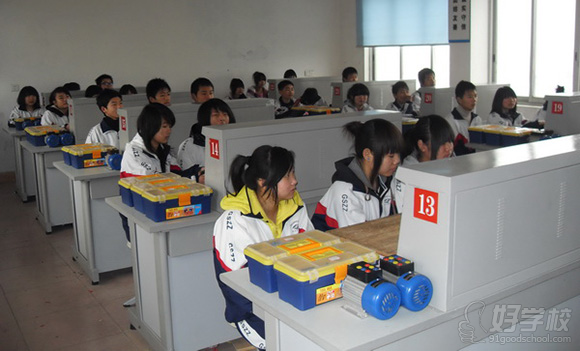 长沙机械加工技术专业5年制中专+大专连读招