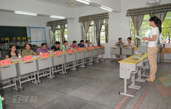 教师资格证面试如何赢取考官好感?-广州新速度