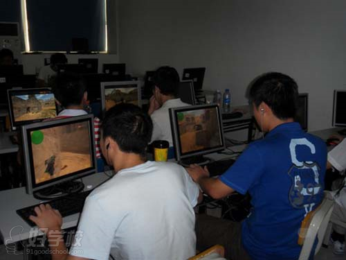 ITjob举办了一次别开生面的电子竞技大赛:CS大