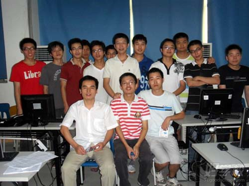 ITjob举办了一次别开生面的电子竞技大赛:CS大