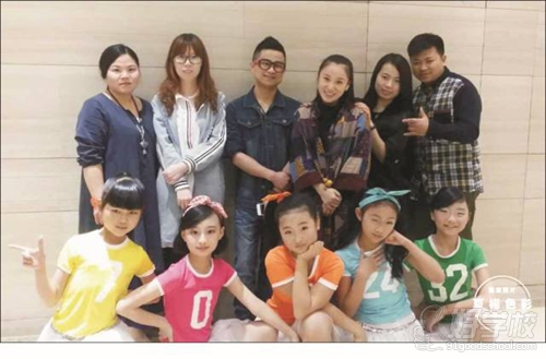 【闪亮萌娃秀】夏杨助力2015T台之星少儿模特