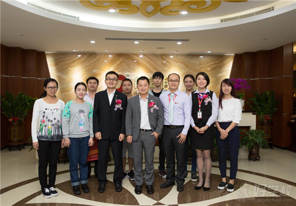 国内首套全栈UI设计师培训课程体系由星狮创想