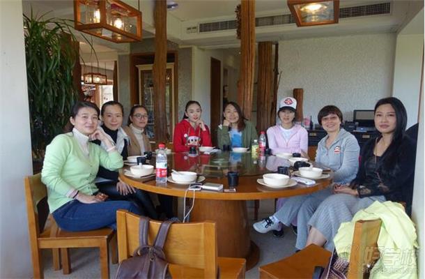 优朗国际户外课堂美妙旅程