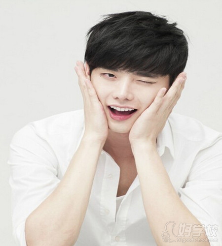 《匹诺曹》男主李钟硕,男神发型您最爱哪款?