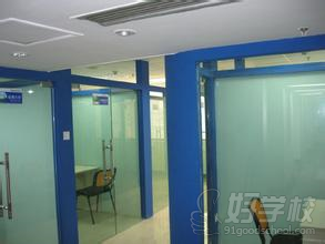 杭州外教英语口语VIP课程-杭州新航道学校-【