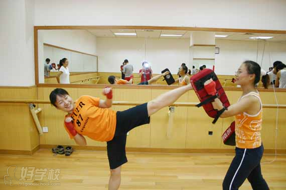 上海中级武术散打学习班-上海仁和跆拳道体育