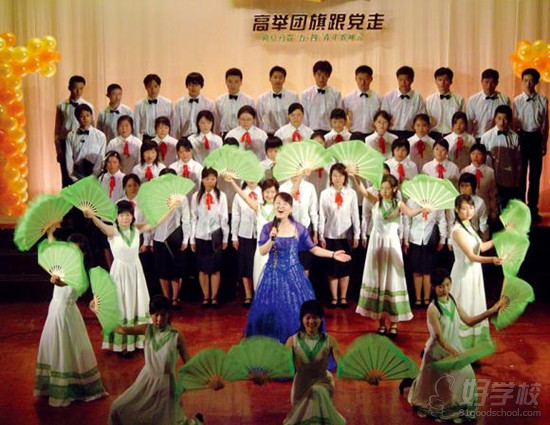 南京医药中专的校园环境以及教学设施怎么样?