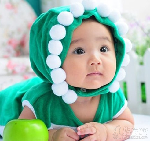 康贝俪萱月嫂教你如何护理宝宝的口腔-康贝俪