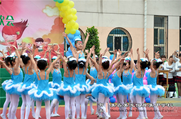智本助阵塘家幼儿园艺术节文艺汇演-深圳智本
