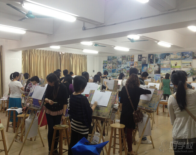 广州服装设计师实训班-广州大学纺织服装学院