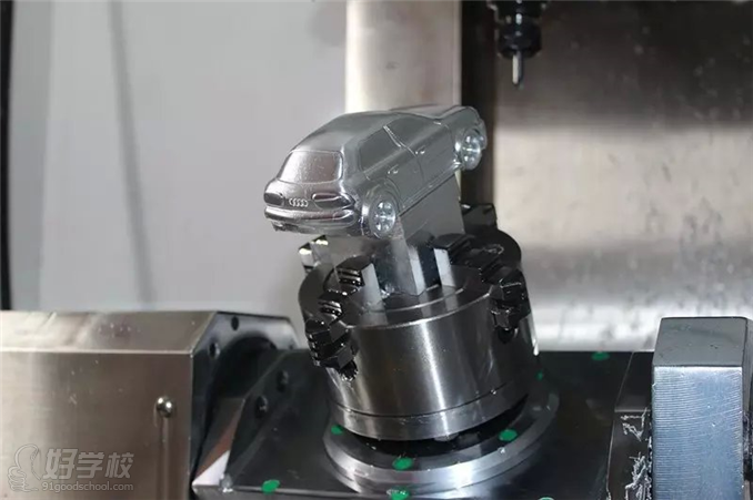 深圳CNC加工中心数控编程培训班-深圳卓越模