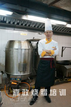 高级烧腊师王家新简介-广州嘉政烧腊培训-好学