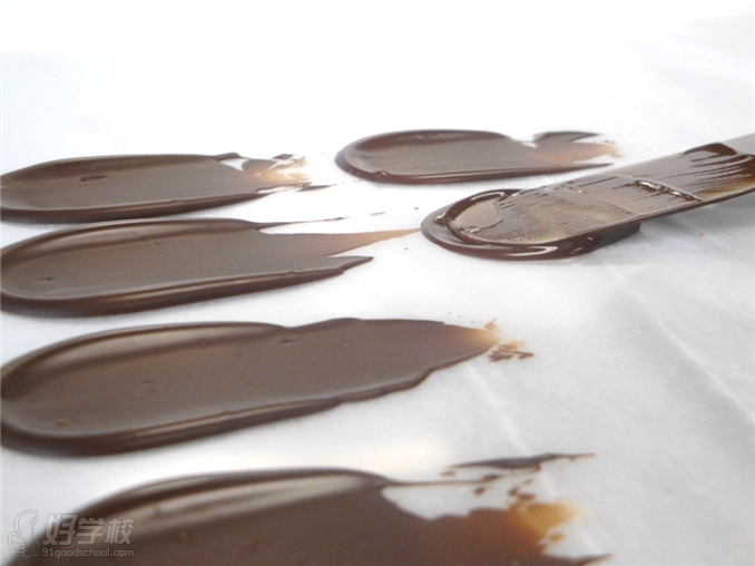 广州巧克力配件班6天课程-焙蕾国际烘焙学校-