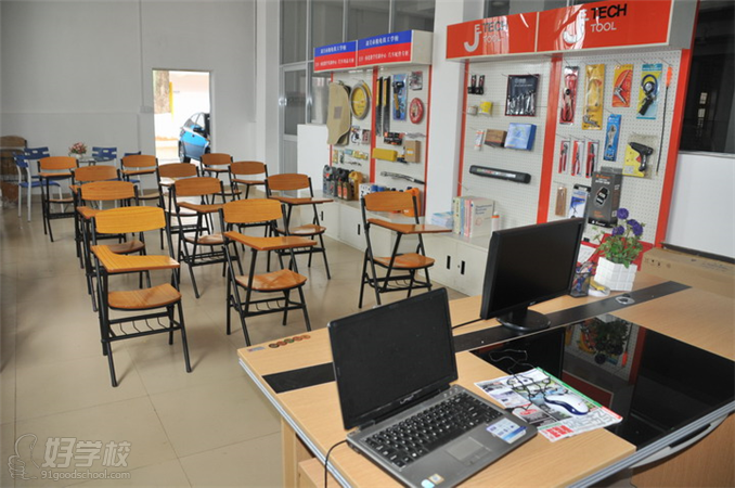 韶关《汽车维修与检测》高中起点3年制高技+大专招生-韶关市机电技工学校-【学费，地址，点评，电话查询】-好学校