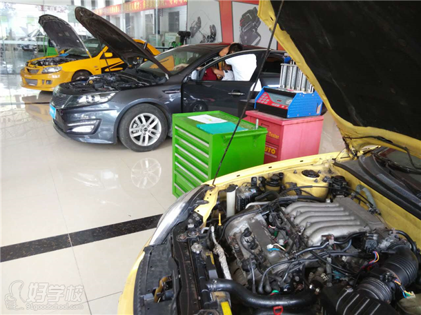 广州北方汽修学校校园环境-广州北方汽车专修