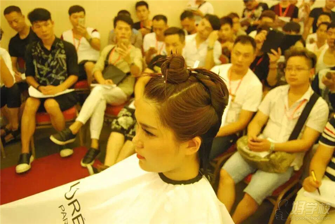 深圳剪发元素专业培训班-深圳好好美容美发化