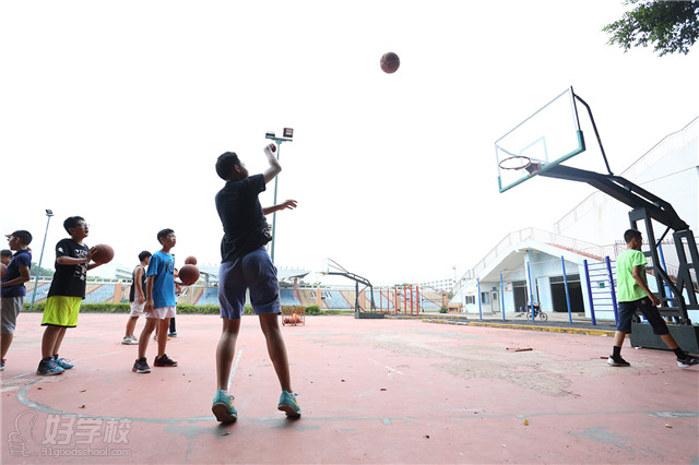深圳阳光少年小科比不是梦-青少年篮球训练
