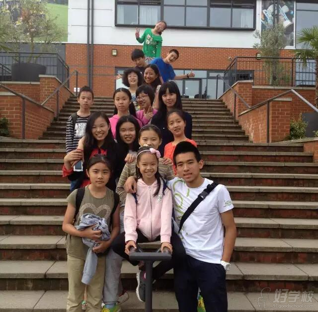 伦敦经典寄宿游学夏令营-深圳市新世界教育培