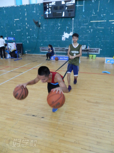 广州篮球突破特训周末班 -广州篮途特训-【学费