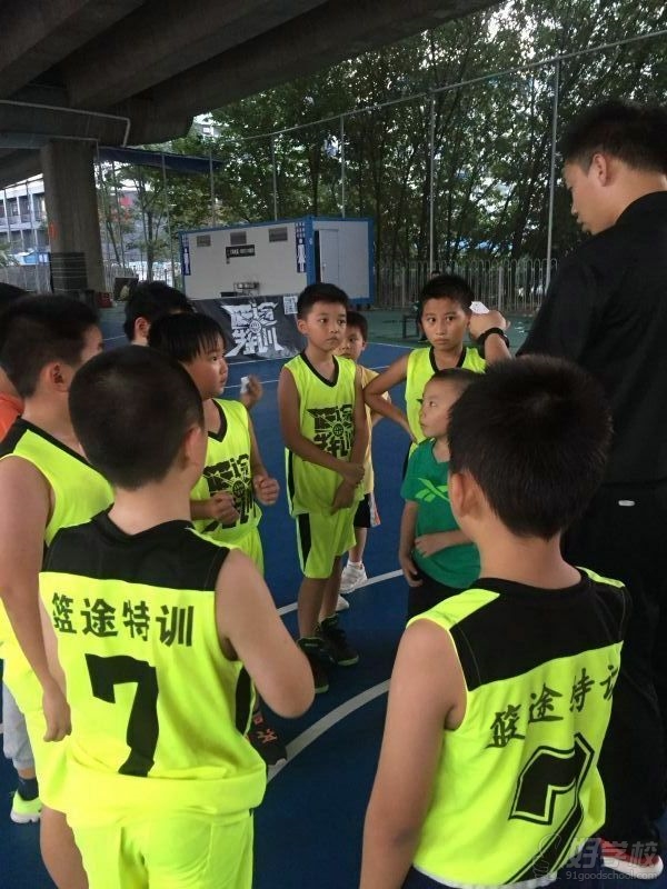 广州少儿篮球训练基础班-广州篮途特训-【学费