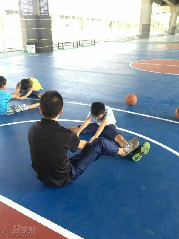 广州少儿篮球训练基础班-广州篮途特训-【学费