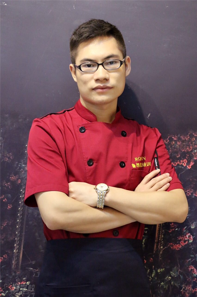 深圳翻糖塑人偶培训班-深圳鲁昂国际西点培训