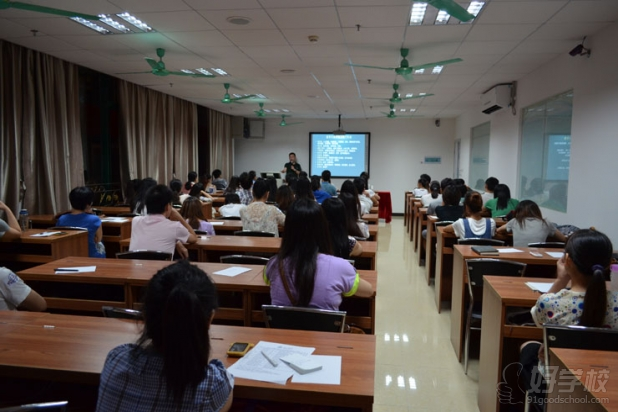 岭南师范学院成考本科广州招生简章-德立教育