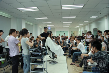 去美容美发学校都学些什么？澳门永利皇宫- 永利皇宫官网- 永利皇宫娱乐城 2025