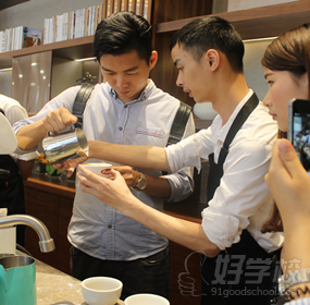 广州CAMPUS康潽咖啡培训学院学员风采展示