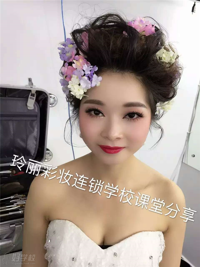 长沙时尚化妆师全科班-长沙星沙玲丽化妆美甲