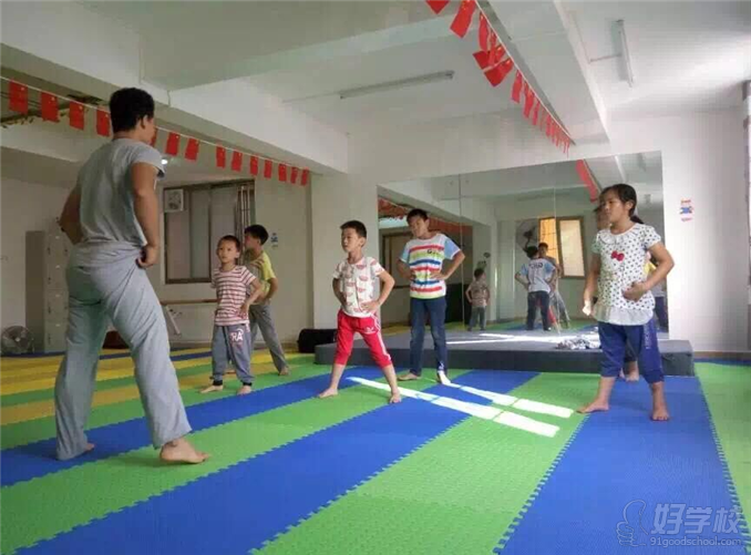 广州少儿武术学习班-广州第一感舞妆艺术培训