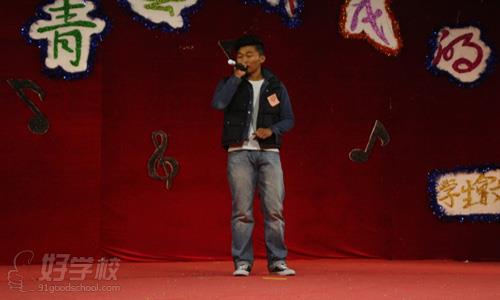 广东华侨职业学校隆重举办校园十大歌手比赛