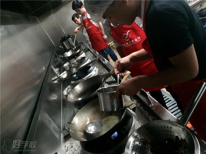 上海厨师炒菜中餐培训-上海新鸿斌餐饮培训学