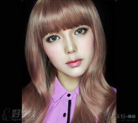 减龄橘色眼影妆让你更美丽-广州依玲美容美发