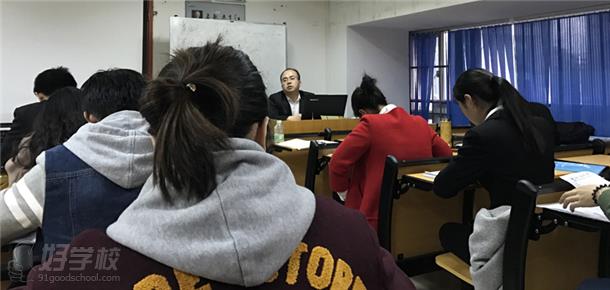 广州启航公考培训教学情境