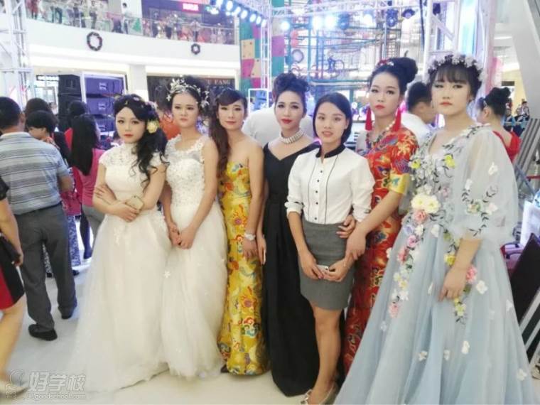 东莞松柏美容美发培训学校学员风采-东莞松柏