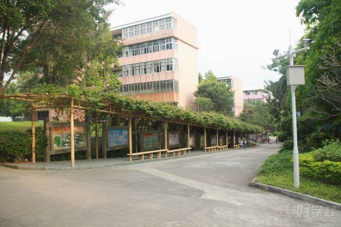 广州市场营销专业高中起点三年高级技工学历-