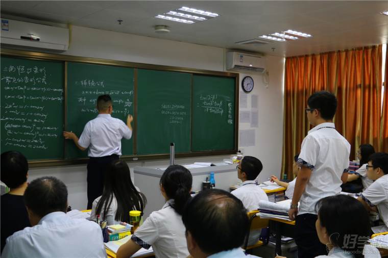 佛山黄冈学校教学环境-佛山黄冈复读学校-好学校