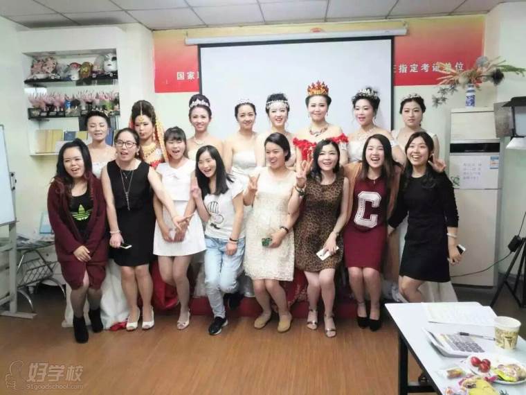 学员化妆合影 学员化妆合影