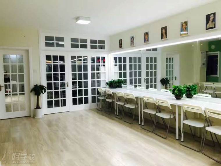 北京美甲全能培训班-北京媚美妆造型学院-【学