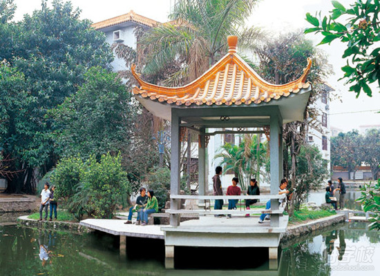 广州南华工贸技工学校的校园环境怎么样?