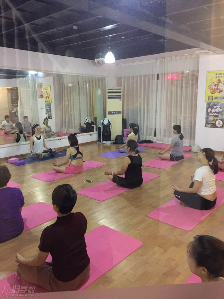 杭州瑜伽培训课程-杭州馫缘美容瑜伽培训中心