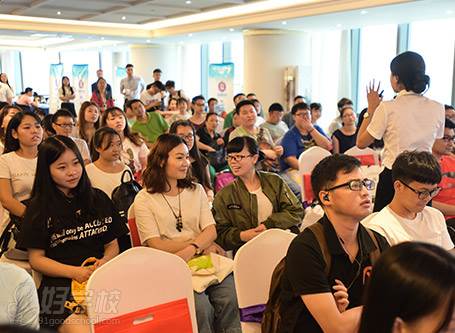 长沙温斯顿英语培训教学情景怎么样_师生风采