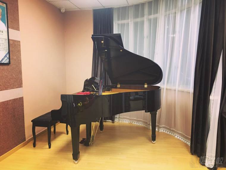 深圳少儿钢琴培训课程-深圳影巢影视艺术培训