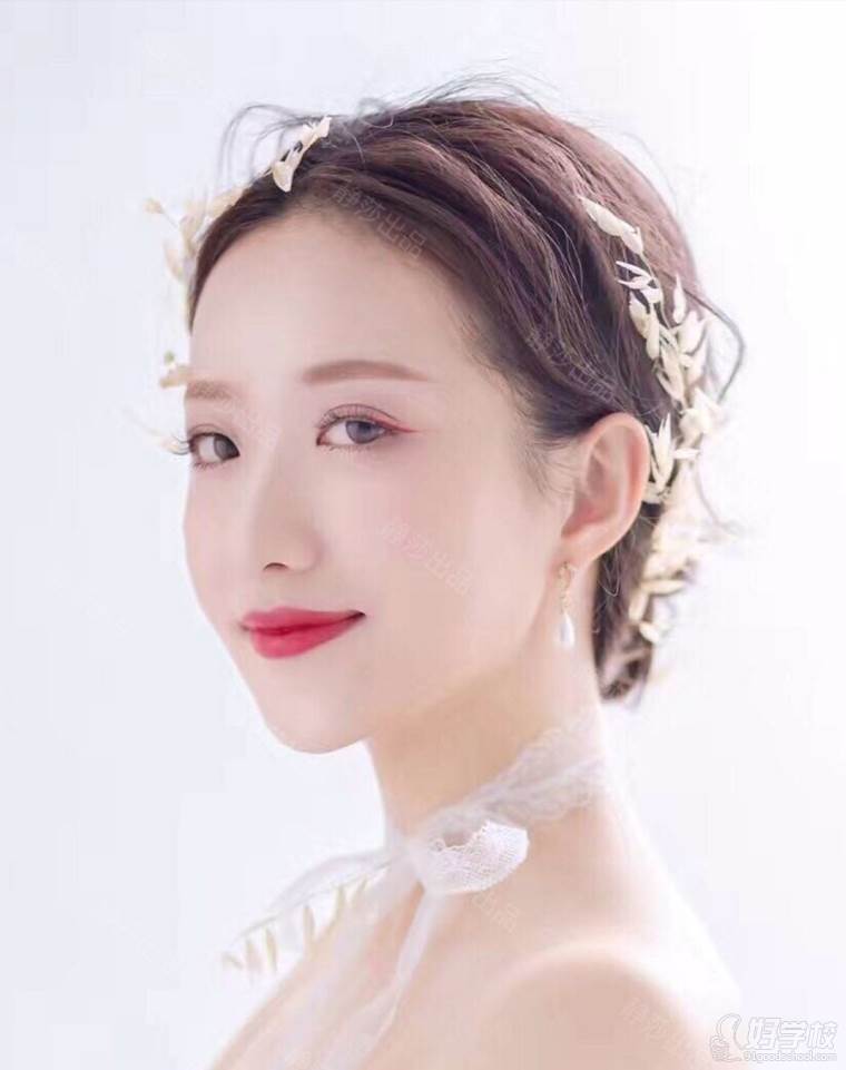 贵州静莎美业培训学校学习化妆有没有效果_化妆作品-贵州静莎彩妆美容美发培训学校-好学校