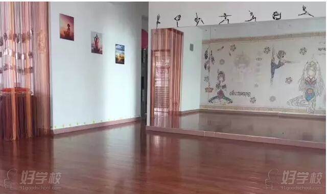 深圳学敏瑜伽学院教学环境好不好-深圳学敏瑜