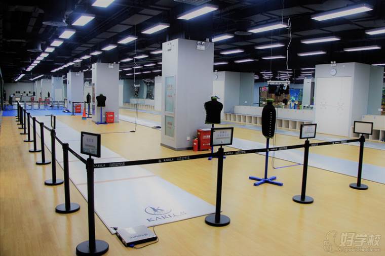 上海少儿击剑启蒙课程-上海卡洛斯击剑俱乐部