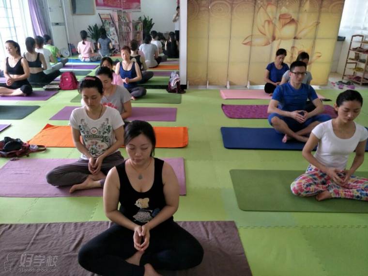 南宁气血理疗瑜伽师培训班-南宁中印瑜伽学院