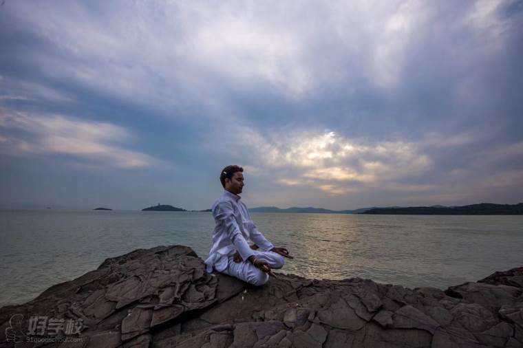 无锡瑜伽大班年卡课程