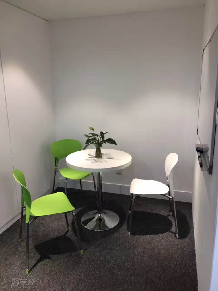 深圳大嘴外教学校简介-好学校